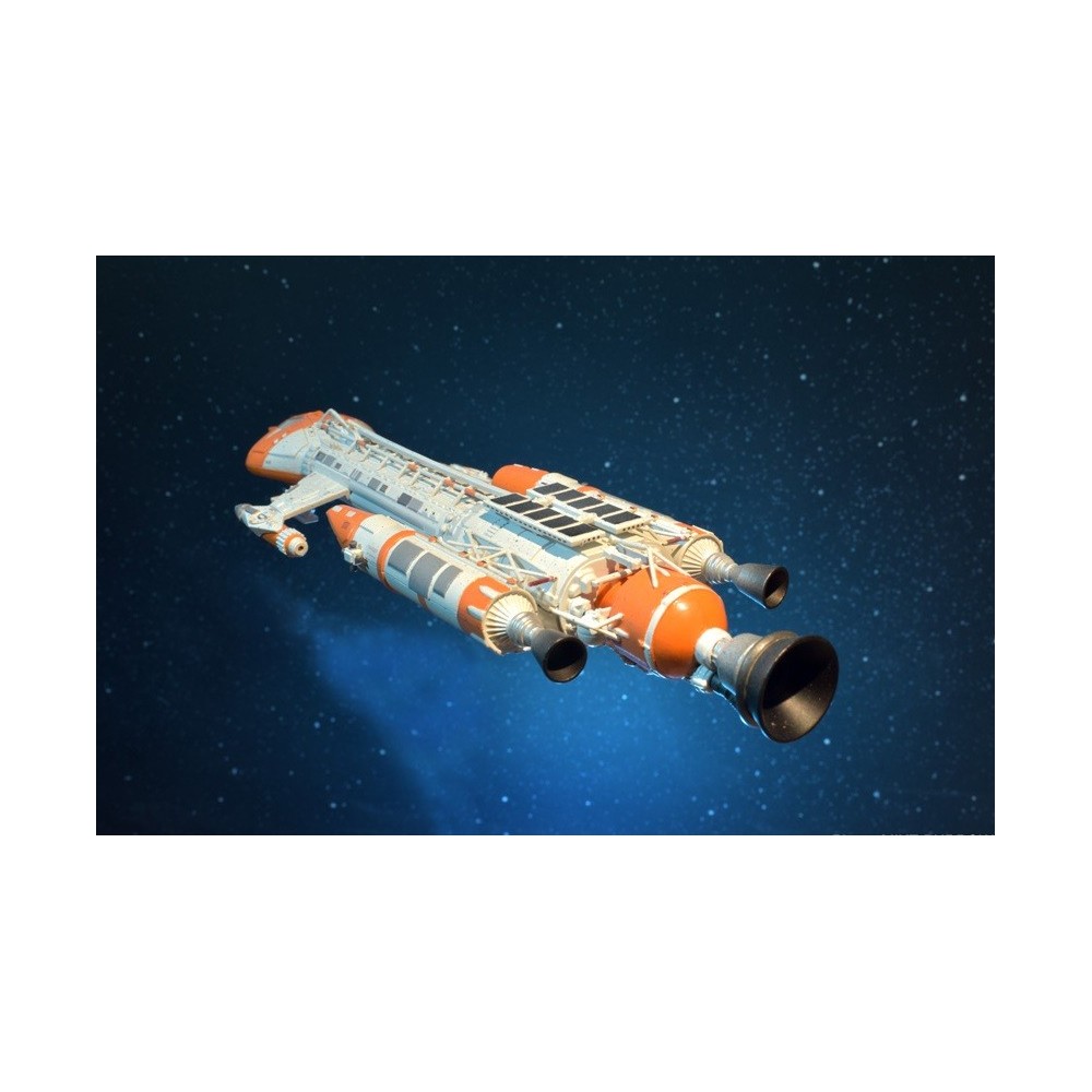 SIXTEEN 12 SPAZIO 1999 WARGAMES EAGLE TRANSPORTER AND HAWK WARSHIP REPLICA FIGURE