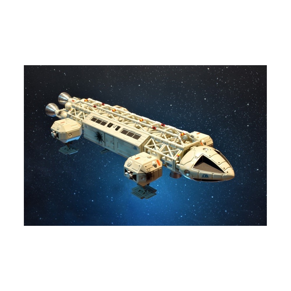 SIXTEEN 12 SPAZIO 1999 WARGAMES EAGLE TRANSPORTER AND HAWK WARSHIP REPLICA FIGURE