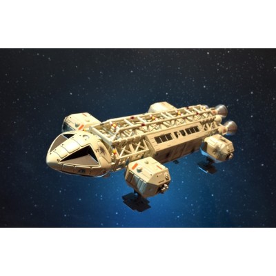 SIXTEEN 12 SPAZIO 1999 WARGAMES EAGLE TRANSPORTER AND HAWK WARSHIP REPLICA FIGURE
