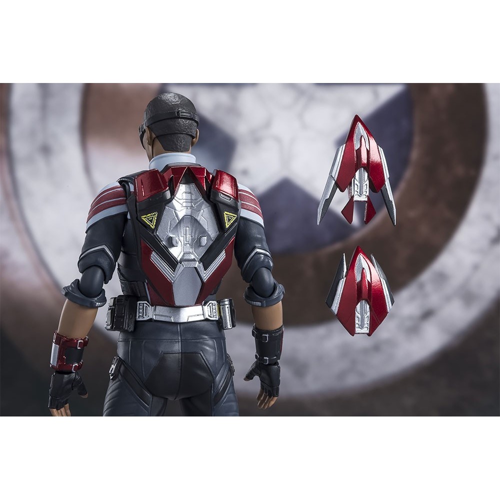 THE FALCON AND THE WINTER SOLDIER FALCON S.H. FIGUARTS ACTION FIGURE BANDAI
