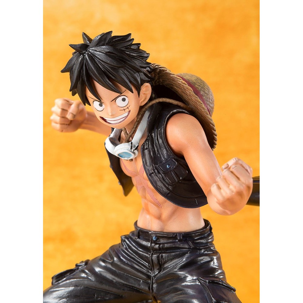 BANDAI ONE PIECE ZERO MONKEY D. LUFFY FILM GOLD FIGUARTS ZERO FIGURE