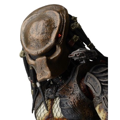 PREDATOR 18" CITY HUNTER WITH LED ACTION FIGURE 45CM NECA