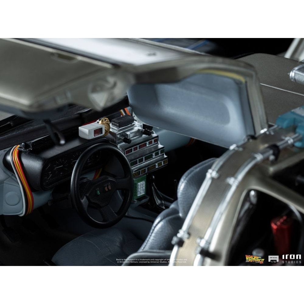 IRON STUDIOS BACK TO THE FUTURE II DELOREAN REGULAR ART SCALE 1/10 STATUE FIGURE