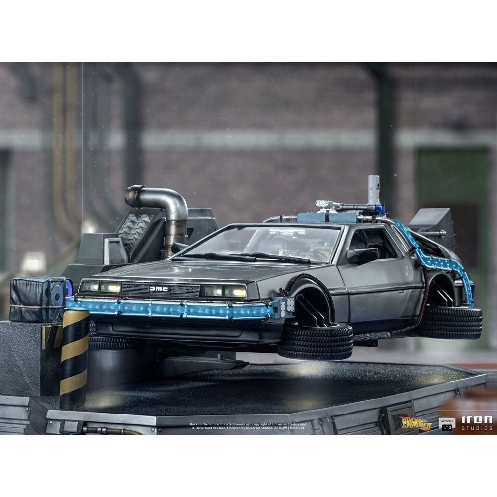 IRON STUDIOS BACK TO THE FUTURE II DELOREAN REGULAR ART SCALE 1/10 STATUE FIGURE