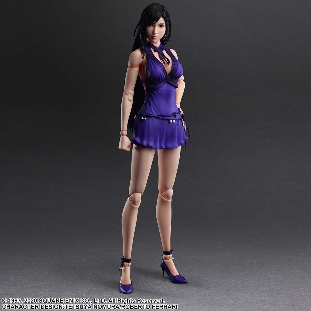 FINAL FANTASY 7 REMAKE TIFA LOCKHART DRESS VER. PLAY ARTS KAI ACTION FIGURE SQUARE ENIX