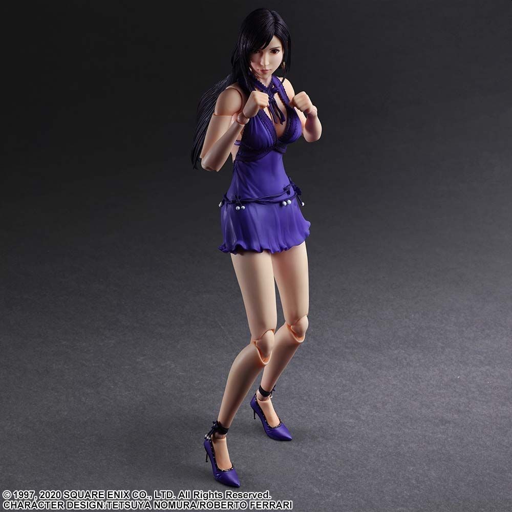 FINAL FANTASY 7 REMAKE TIFA LOCKHART DRESS VER. PLAY ARTS KAI ACTION FIGURE SQUARE ENIX