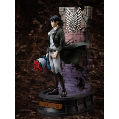 L'ATTACCO DEI GIGANTI LEVI BIRTHDAY 30CM STATUA FIGURE FURYU