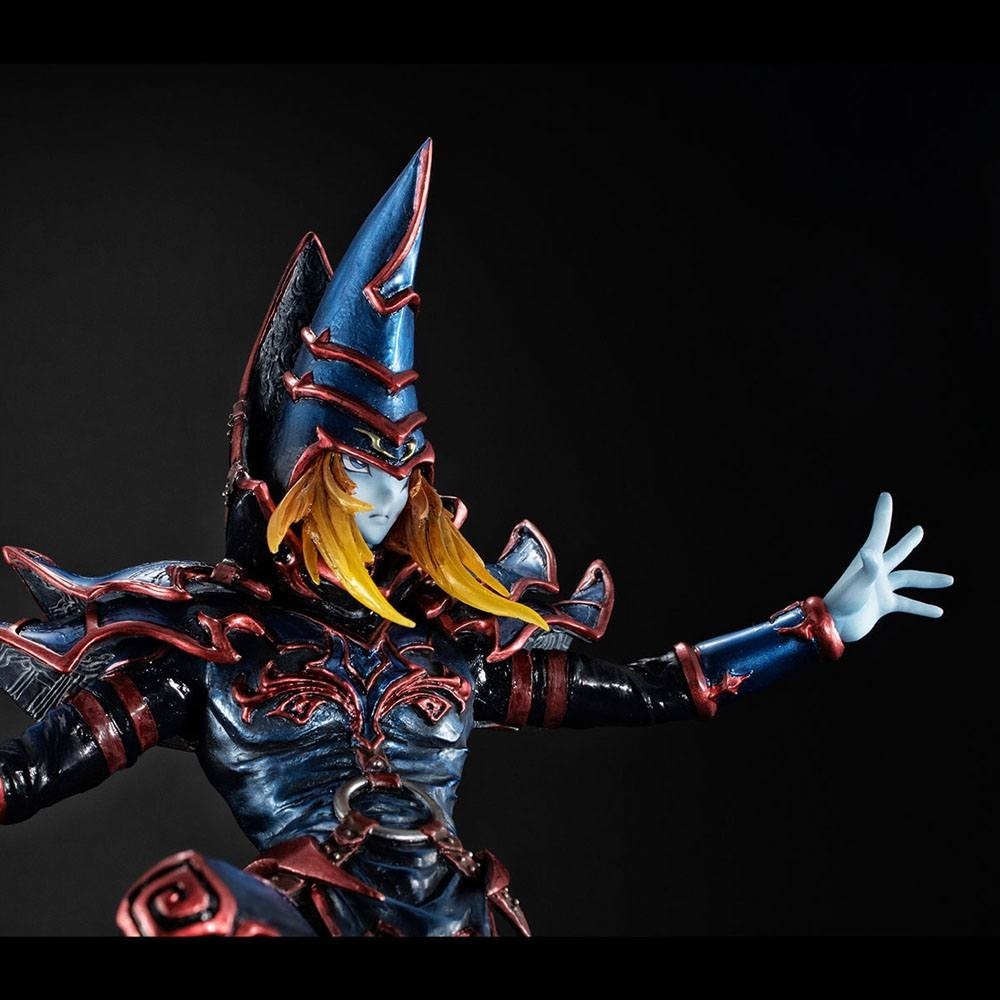 MEGAHOUSE YU-GI-OH! DUEL MONSTERS BLACK MAGICIAN 23CM STATUE FIGURE