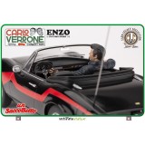 UN SACCO BELLO ENZO SU FIAT DINO SPIDER 1/18 SCALE FIGURE REPLICA INFINITE STATUE