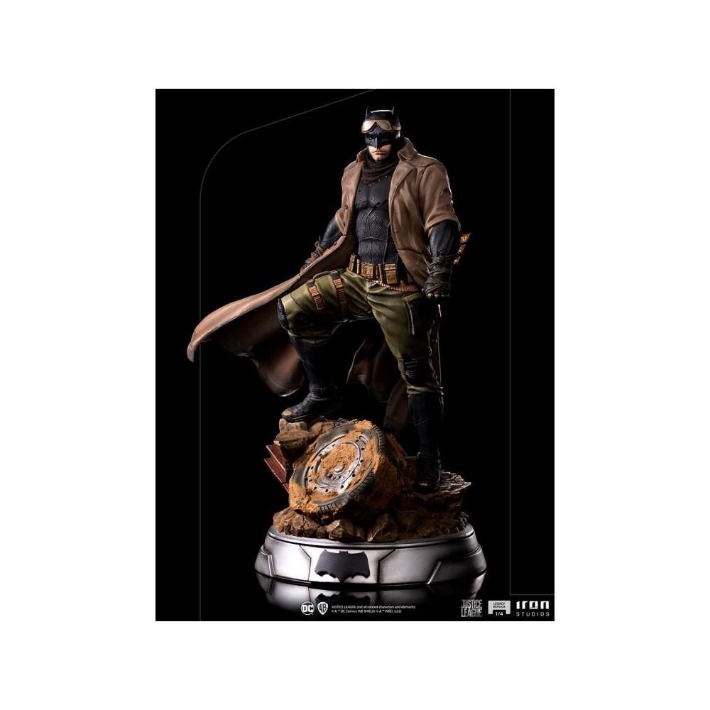 IRON STUDIOS ZACK SNYDER'S JUSTICE LEAGUE KNIGHTMARE BATMAN LEGACY REPLICA 1/4 STATUE FIGURE