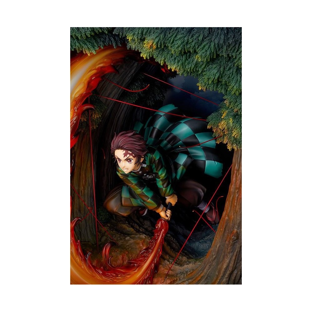 GOOD SMILE COMPANY DEMON SLAYER TANJIRO KAMADO HINOKAMI KAGURA DANCE 36CM STATUE FIGURE