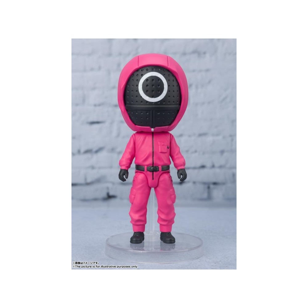 SQUID GAME MASKED WORKER MINI FIGUARTS ACTION FIGURE BANDAI