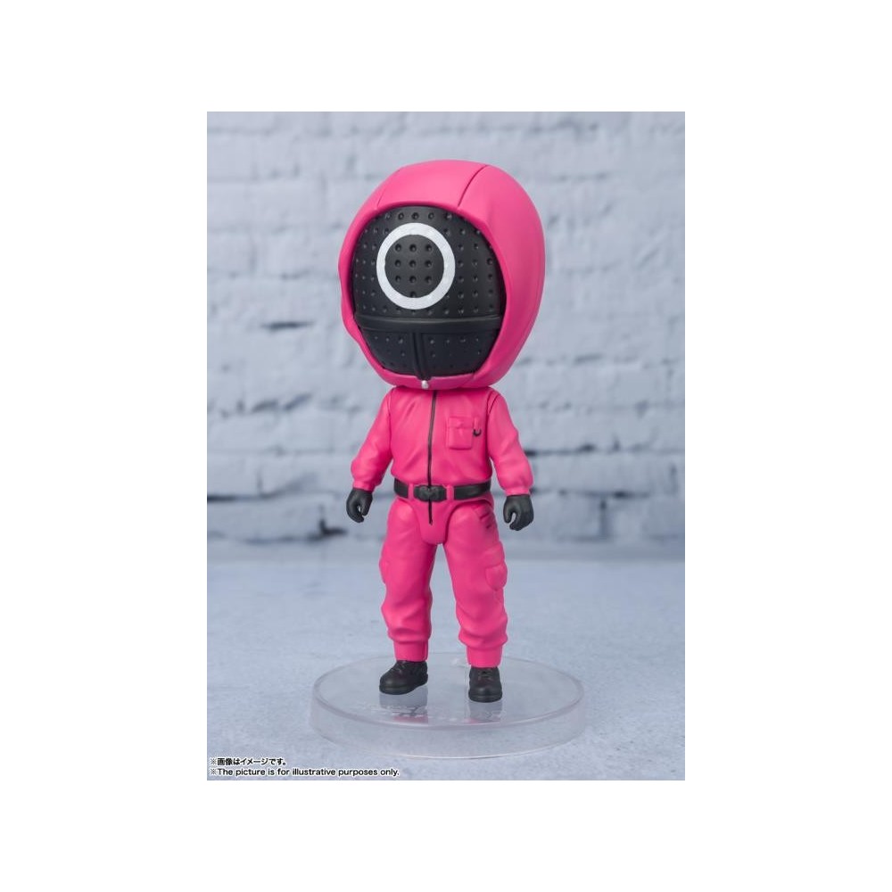 SQUID GAME MASKED WORKER MINI FIGUARTS ACTION FIGURE BANDAI