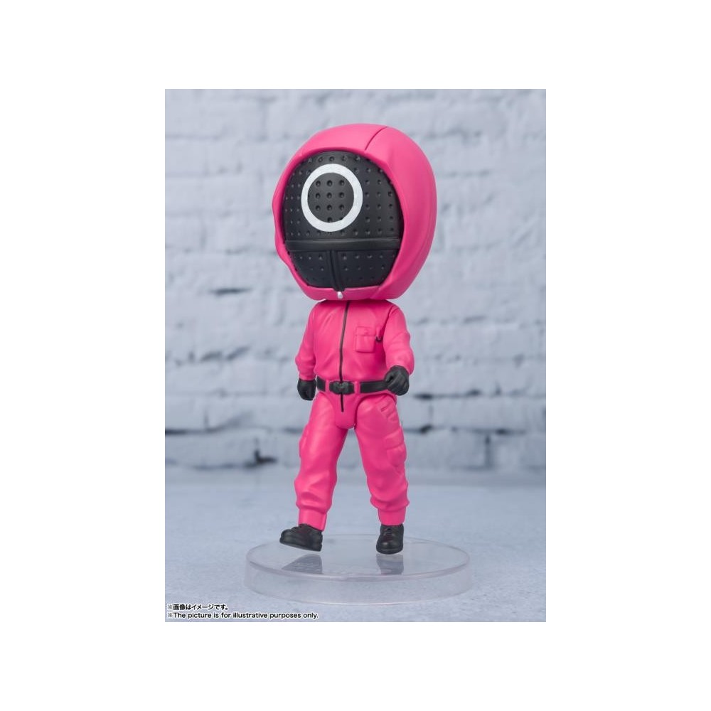 SQUID GAME MASKED WORKER MINI FIGUARTS ACTION FIGURE BANDAI