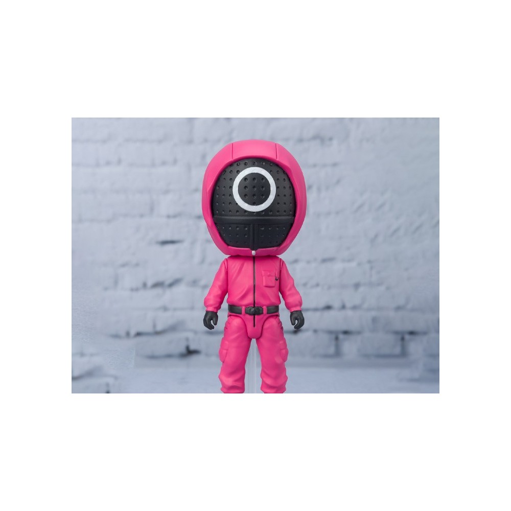 SQUID GAME MASKED WORKER MINI FIGUARTS ACTION FIGURE BANDAI