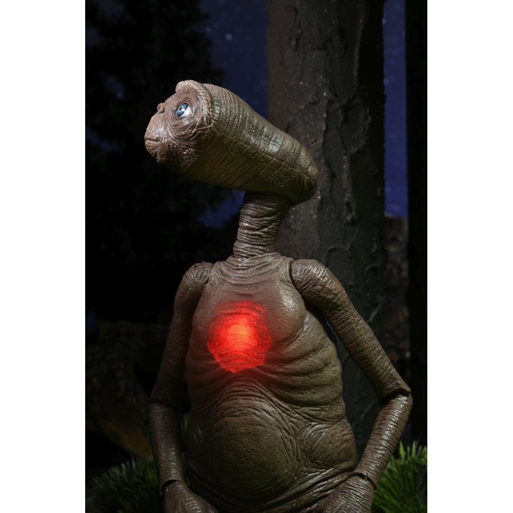 NECA E.T. L'EXTRATERRESTRE 40TH ANNIVERSARY LED CHEST DELUXE ULTIMATE ACTION FIGURE