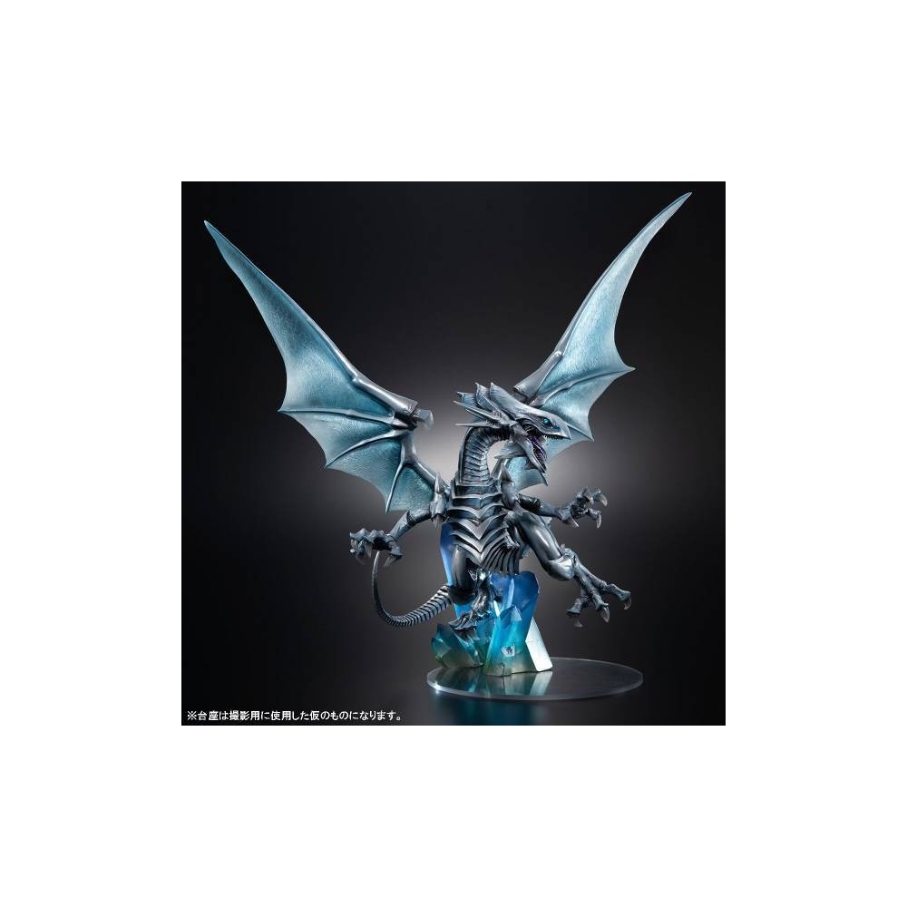 YU-GI-OH! BLUE EYES WHITE DRAGON HOLOGRAPHIC STATUA 28CM FIGURE MEGAHOUSE