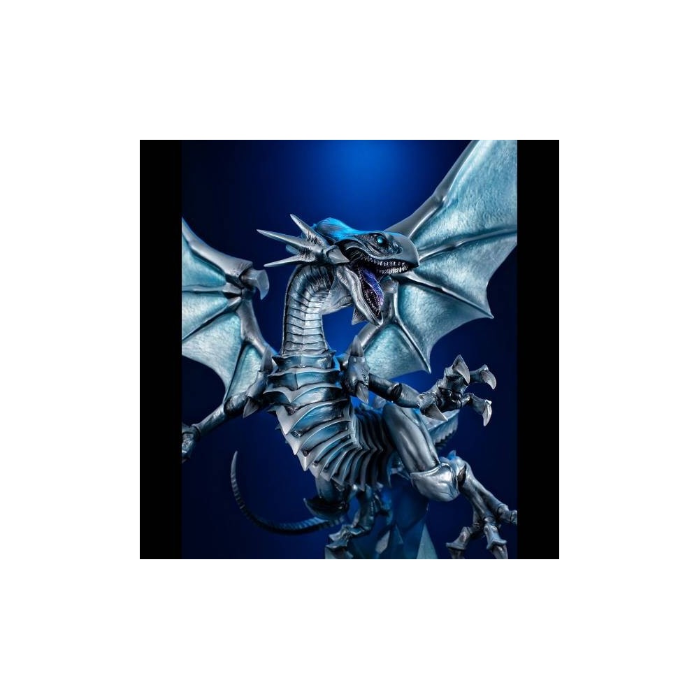 MEGAHOUSE YU-GI-OH! BLUE EYES WHITE DRAGON HOLOGRAPHIC STATUE 28CM FIGURE