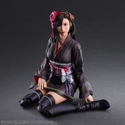FINAL FANTASY 7 REMAKE TIFA LOCKHART EXOTIC DRESS PLAY ARTS KAI ACTION FIGURE SQUARE ENIX