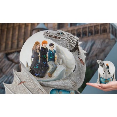 HARRY POTTER UKRAINIAN IRONBELLY PALLA DI VETRO FIGURE ENESCO