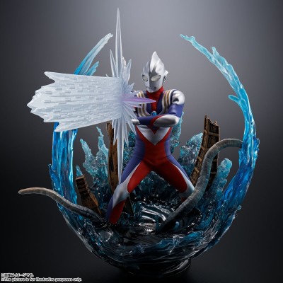 ULTRAMAN TIGA MULTI TYPE FIGUARTS ZERO STATUA FIGURE BANDAI