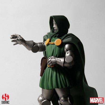 MARVEL LEGACY COLLECTION DR. DOOM STATUA FIGURE SEMIC