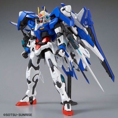 BANDAI MASTER GRADE MG GUNDAM 00 XN RAISER 1/100 MODEL KIT