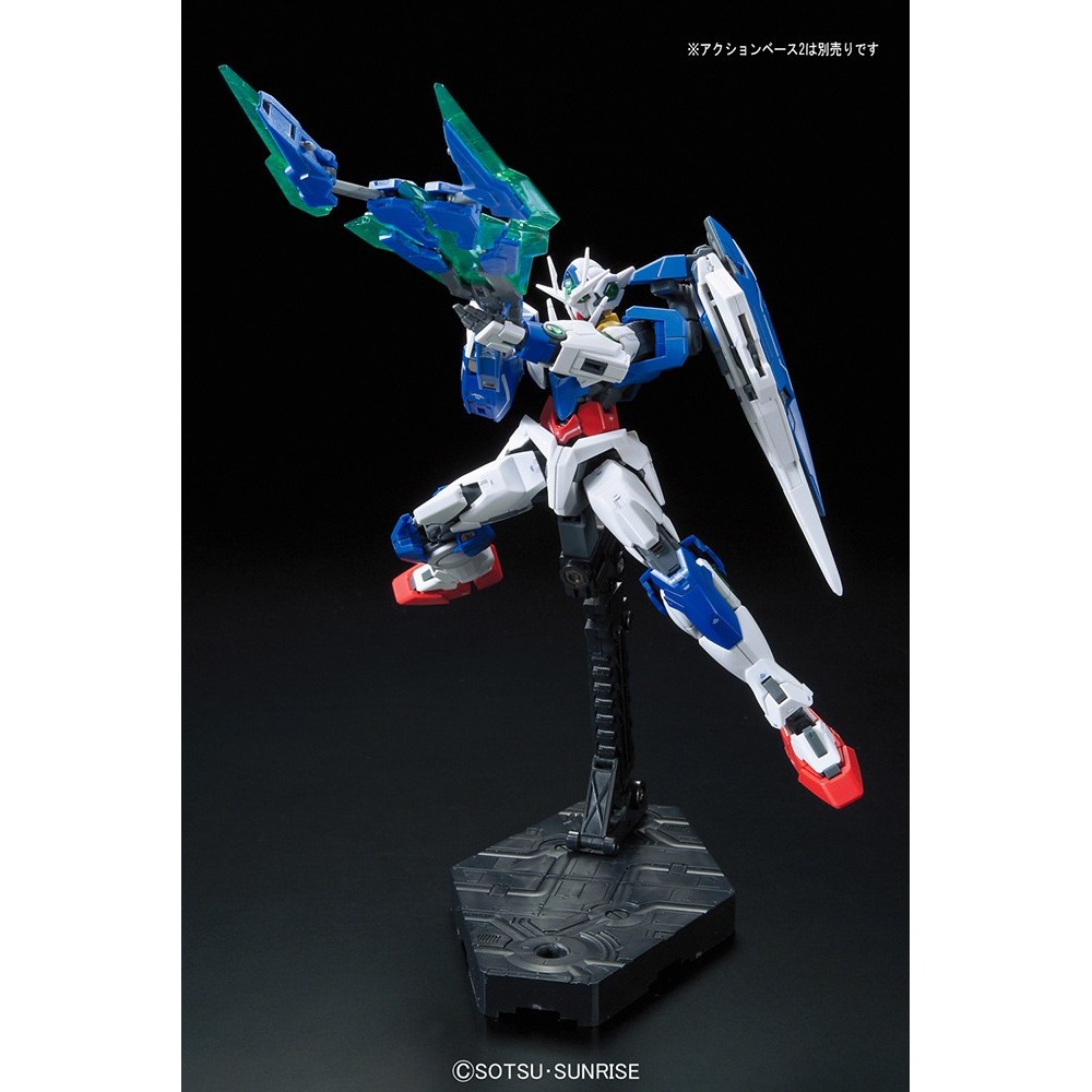BANDAI REAL GRADE RG 00 QANT GUNDAM 1/144 MODEL KIT FIGURE