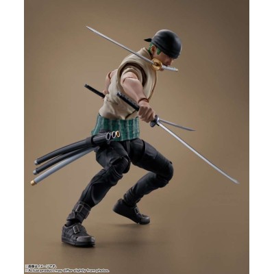 BANDAI ONE PIECE NETFLIX RORONOA ZORO S.H. FIGUARTS ACTION FIGURE
