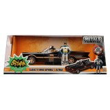 JADA TOYS BATMAN TV SERIES 1966 BATMOBILE DIE CAST 1/24 MODEL + BATMAN