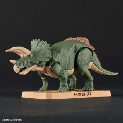 PLANNOSAURUS TRICERATOPS MODEL KIT FIGURE BANDAI