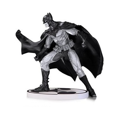 BATMAN BLACK AND WHITE - BATMAN BY LEE BERMEJO STATUE 2nd ED. DC COLLECTIBLES