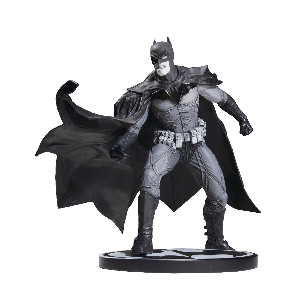 BATMAN BLACK AND WHITE - BATMAN BY LEE BERMEJO STATUE 2nd ED. DC COLLECTIBLES