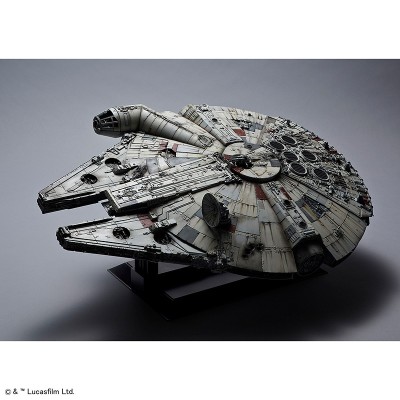 STAR WARS MILLENNIUM FALCON PERFECT GRADE 1/72 MODEL KIT 47CM FIGURE BANDAI
