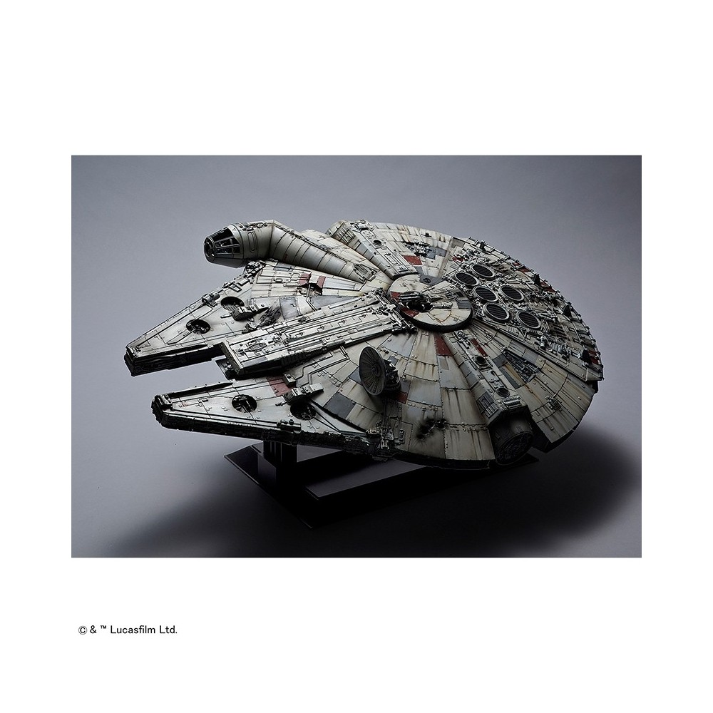 BANDAI STAR WARS MILLENNIUM FALCON PERFECT GRADE 1/72 MODEL KIT 47CM FIGURE