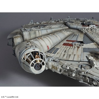 BANDAI STAR WARS MILLENNIUM FALCON PERFECT GRADE 1/72 MODEL KIT 47CM FIGURE