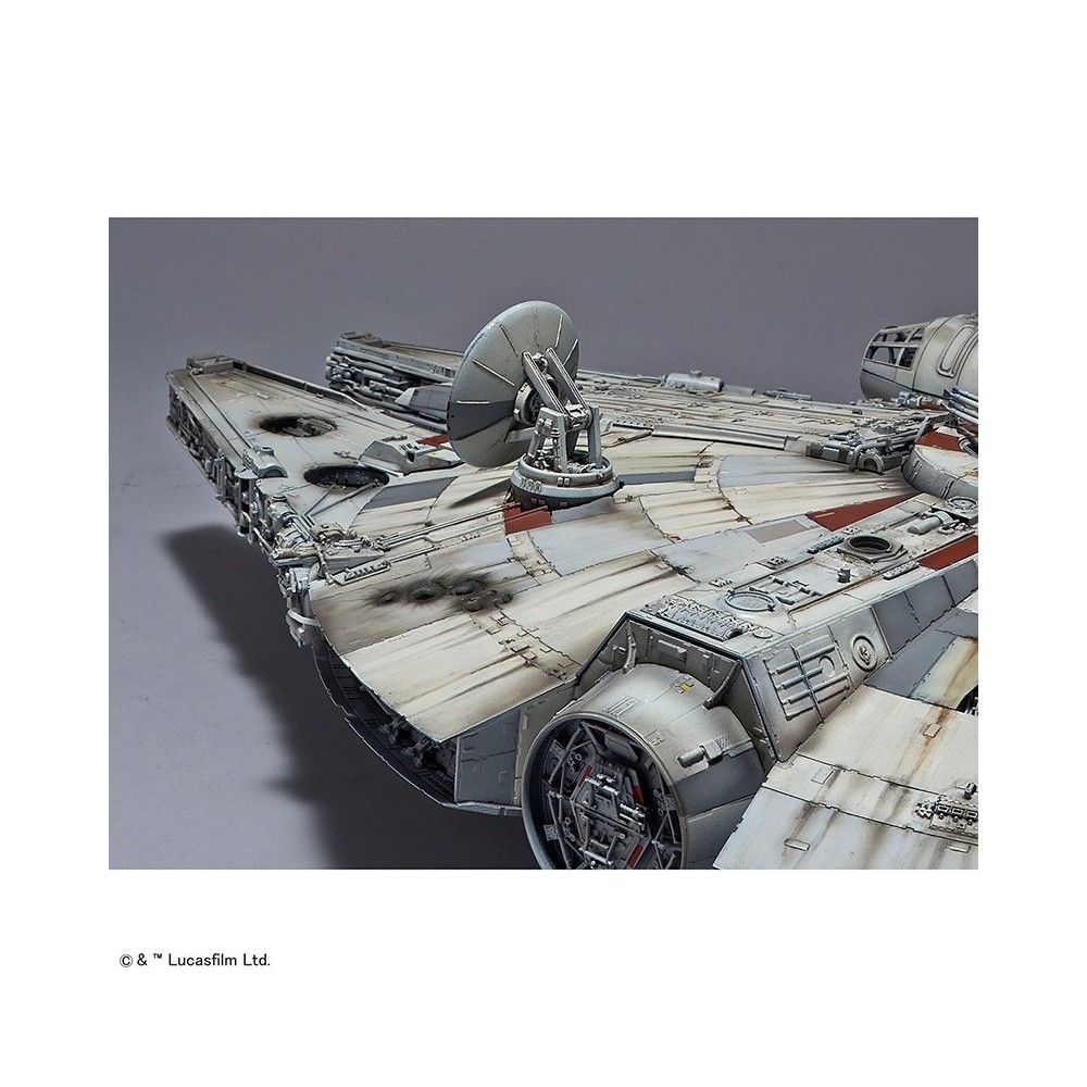 BANDAI STAR WARS MILLENNIUM FALCON PERFECT GRADE 1/72 MODEL KIT 47CM FIGURE