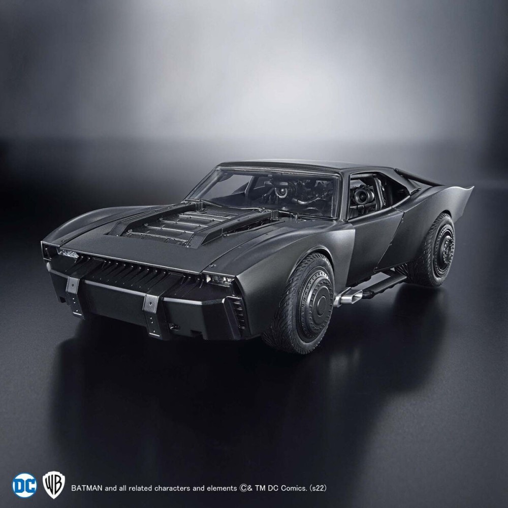 THE BATMAN BATMOBILE 1/35 MODEL KIT FIGURE BANDAI
