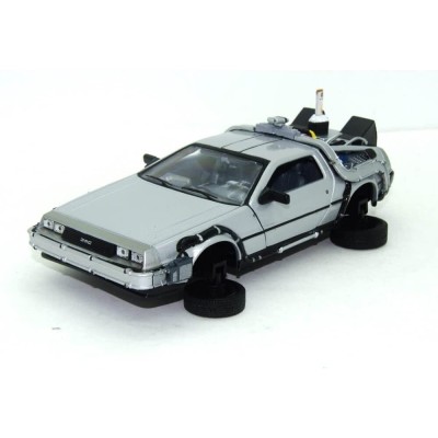 WELLY BACK TO THE FUTURE PART II - FLY MODE DELOREAN 1/24 DIECAST METAL MODEL