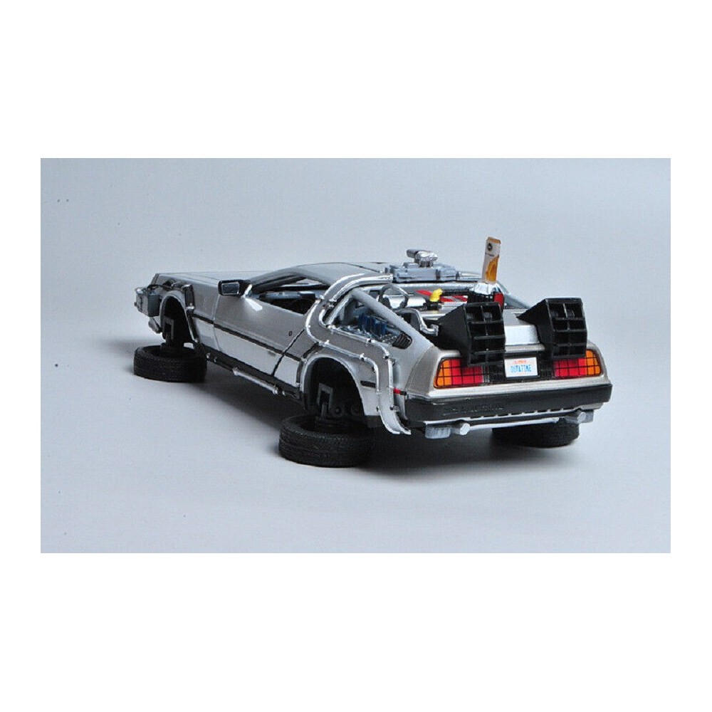 RITORNO AL FUTURO II - FLY MODE DELOREAN 1/24 DIECAST METAL MODEL WELLY