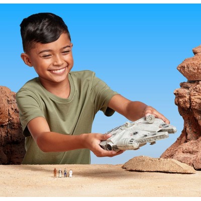 STAR WARS MICRO GALAXY SQUADRON MILLENNIUM FALCON FIGURE SET JAZWARES