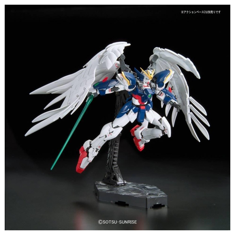 RG REAL GRADE WING GUNDAM ZERO EW 1/144 MODEL KIT ACTION FIGURE BANDAI