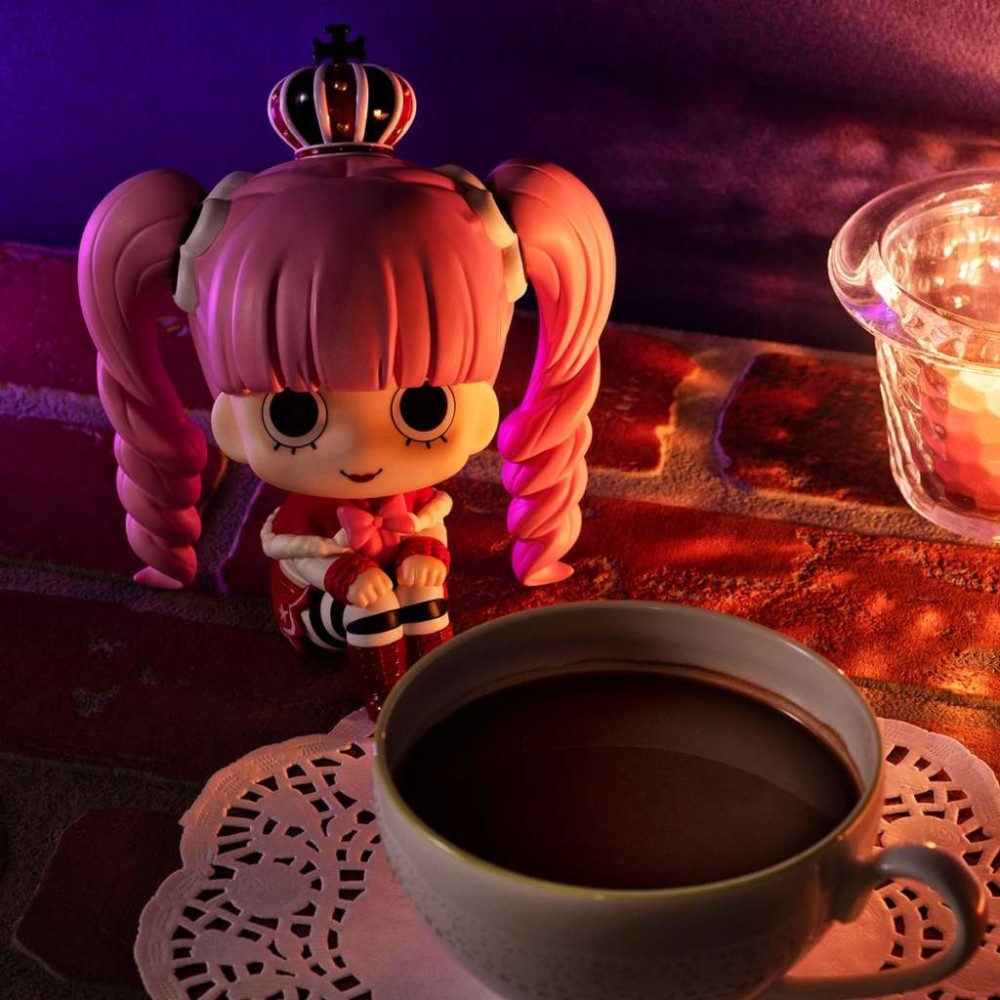 ONE PIECE LOOK UP PERONA MINI FIGURE MEGAHOUSE
