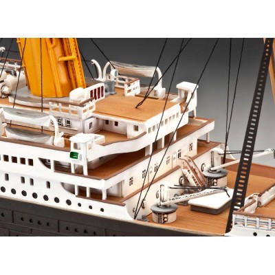 REVELL RMS TITANIC 100TH ANNIVERSARY 1/400 MODEL KIT