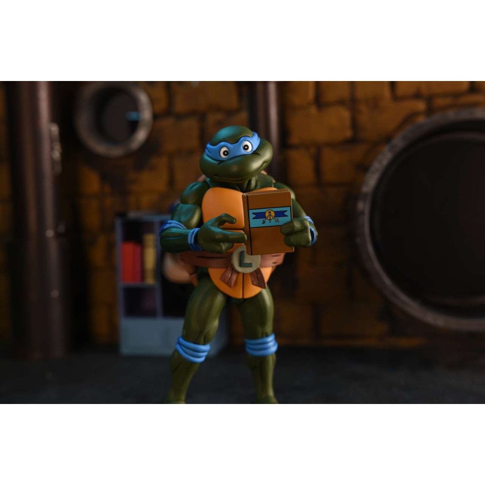 NECA NINJA TURTLES CARTOON ULTIMATE LEONARDO ACTION FIGURE