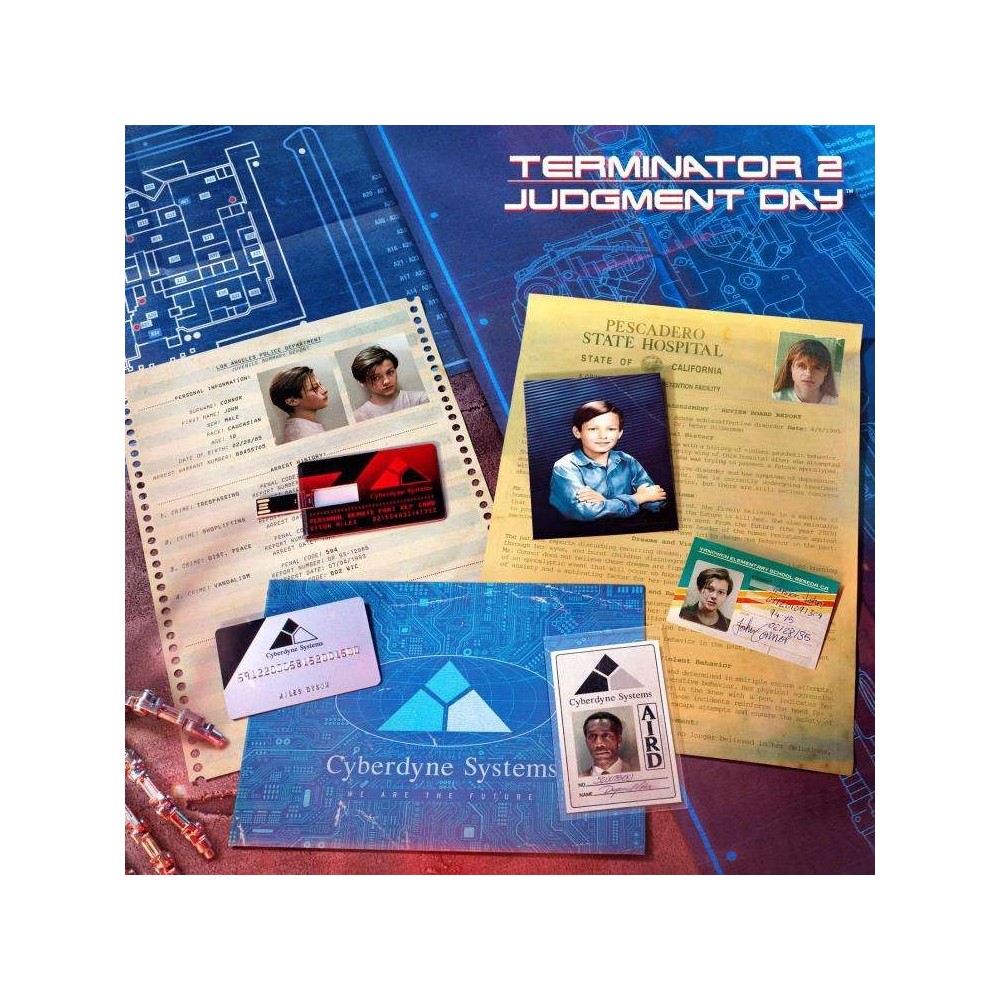 DOCTOR COLLECTOR TERMINATOR THE CONNOR FILES KIT GIFT BOX REPLICA