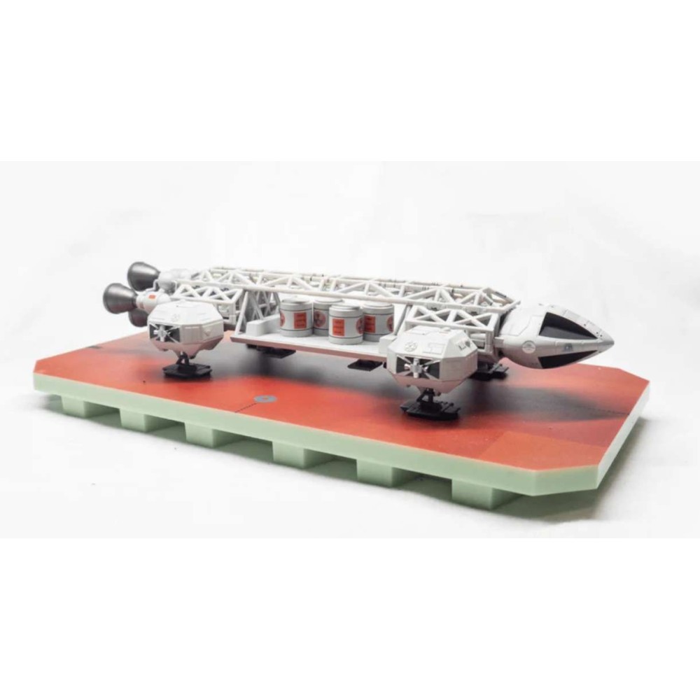 ANDERSON ENTERTAINMENT LIMITED SPACE 1999 PALLET EAGLE COLLECTIBLE SPECIAL ED. REPLICA FIGURE