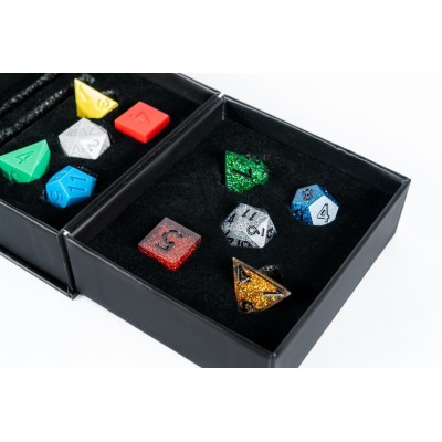 FANROLL DUNGEONS AND DRAGONS 50TH RETRO HOLMES AND MODERN INSPIRED DICE SET