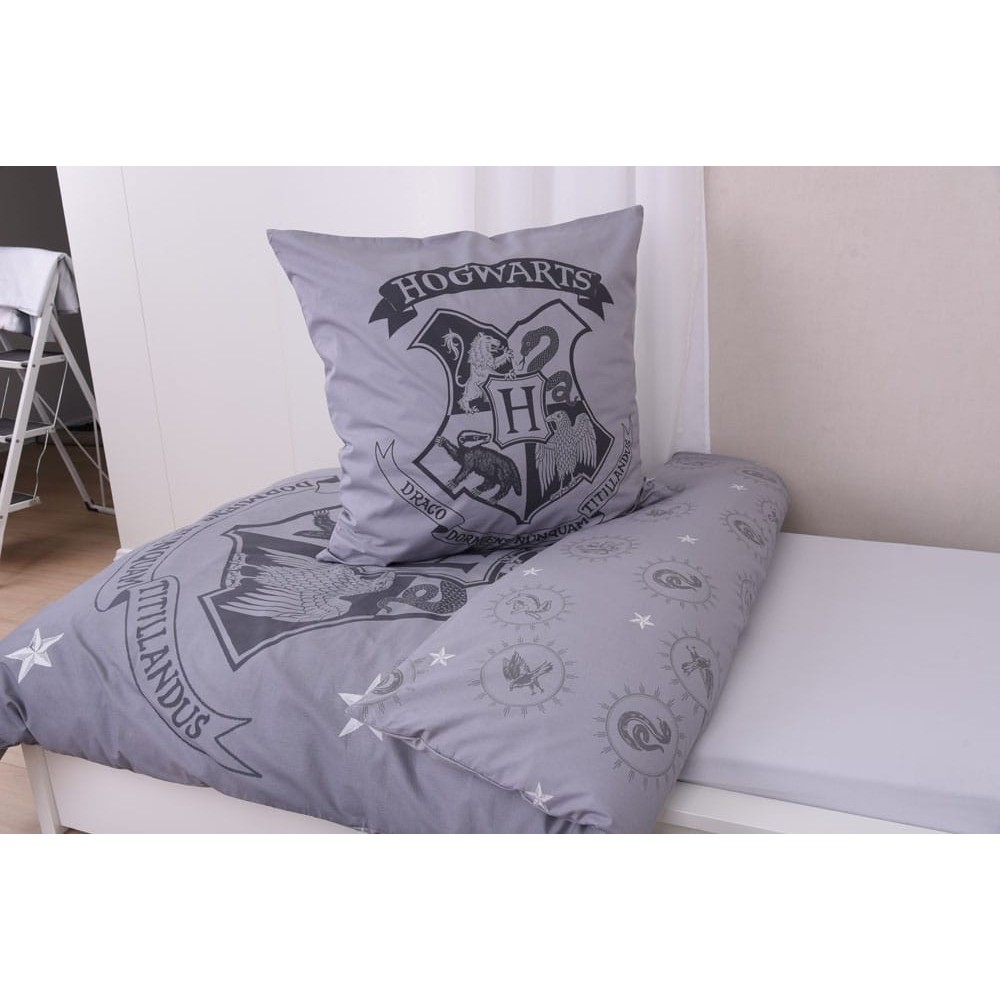 HERDING HARRY POTTER HOGWARTS LOGO DUVET COVER AND PILLOWCASE SET