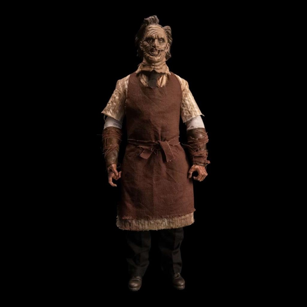 THE TEXAS CHAINSAW MASSACRE 2003 LEATHERFACE ACTION FIGURE TRICK OR TREAT STUDIOS